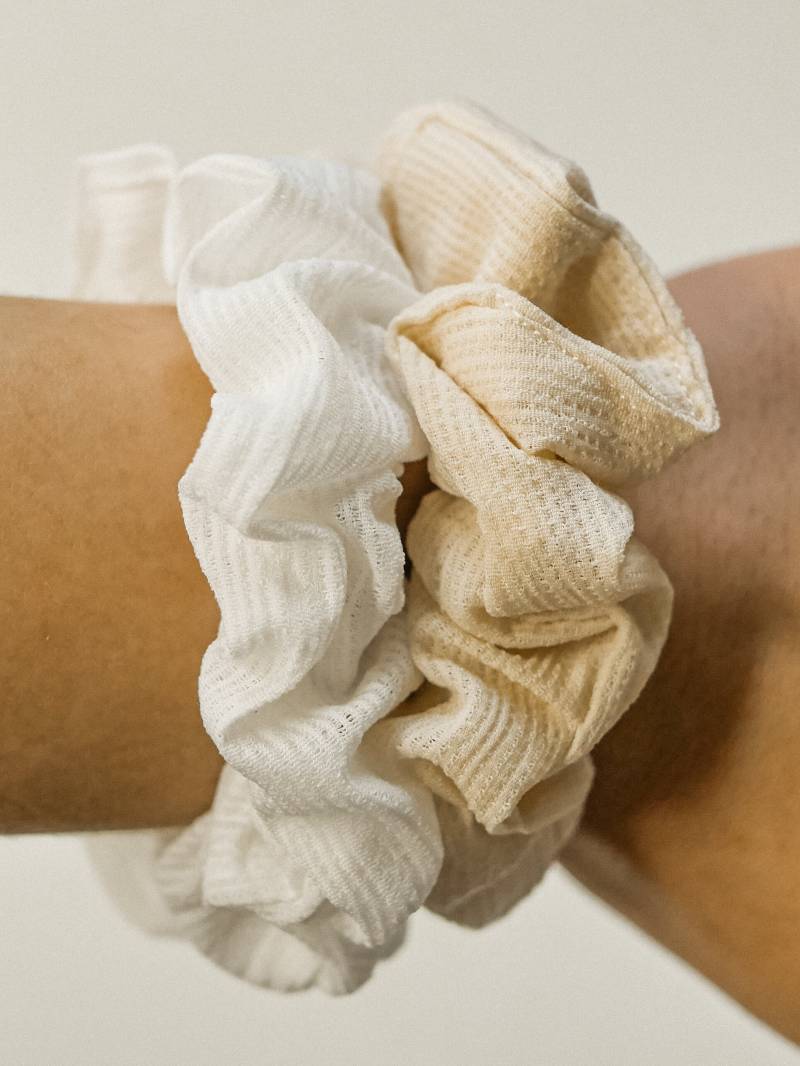 Boho Style Textured Mini Scrunchie Set | Gemusterte Scrunchies von MelioraTheLabel