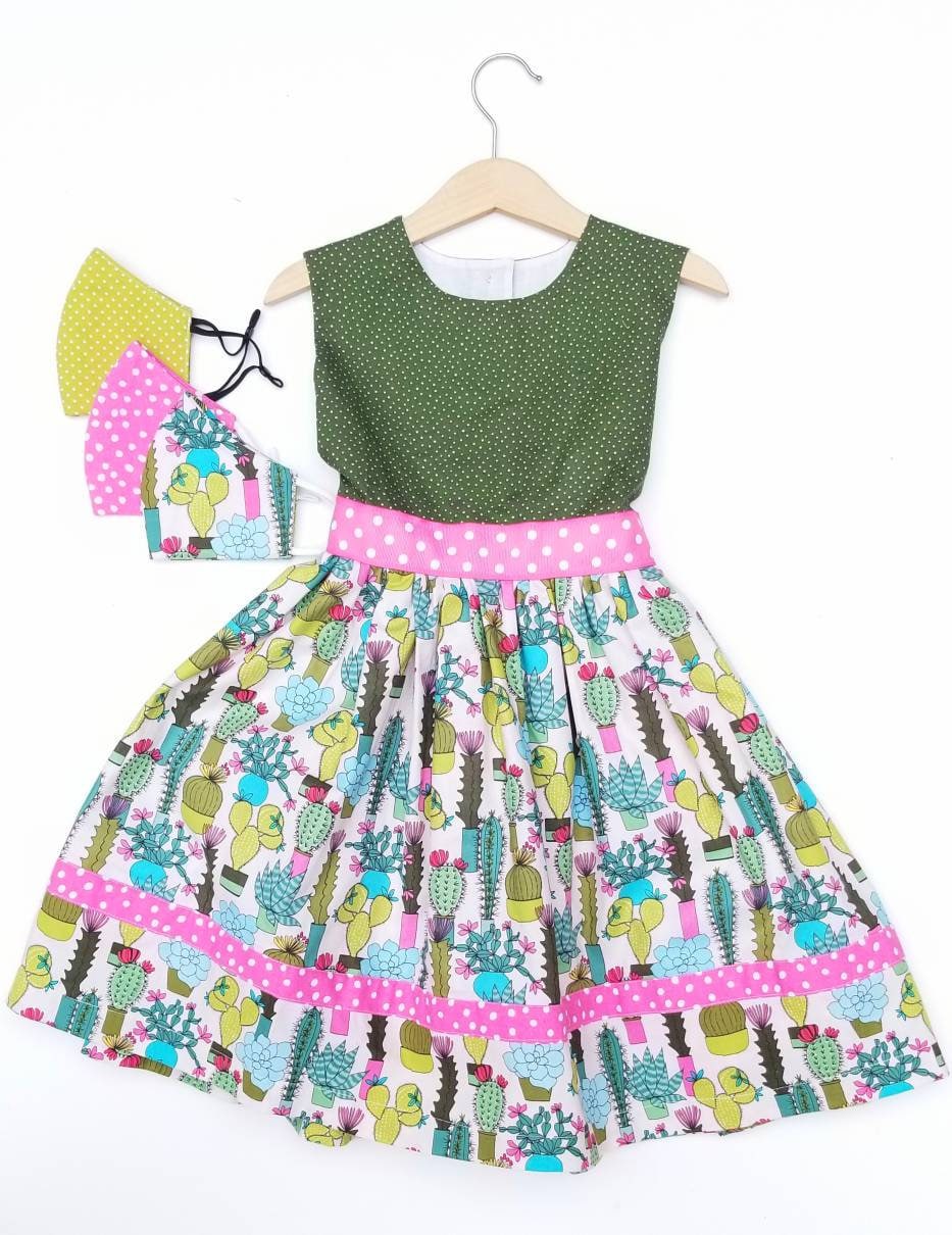 Mädchen Kleid, Sommerkleid, Geburtstagskleid, Kaktus Und Sukkulenten Kleid von MelissasStitches