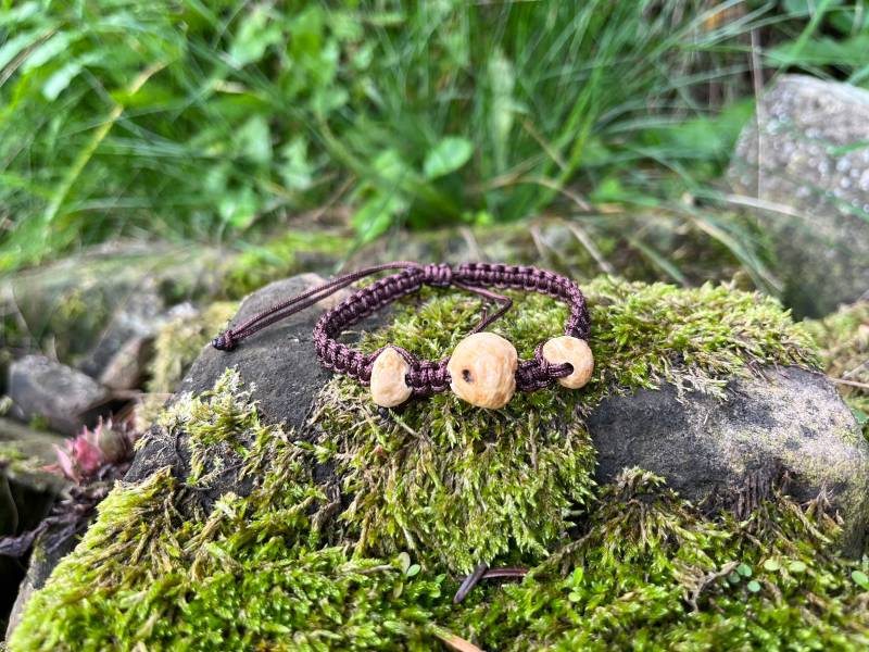 Baumperlen Holzperlen Armband Naturschmuck Kraftarmband von Melissenfee