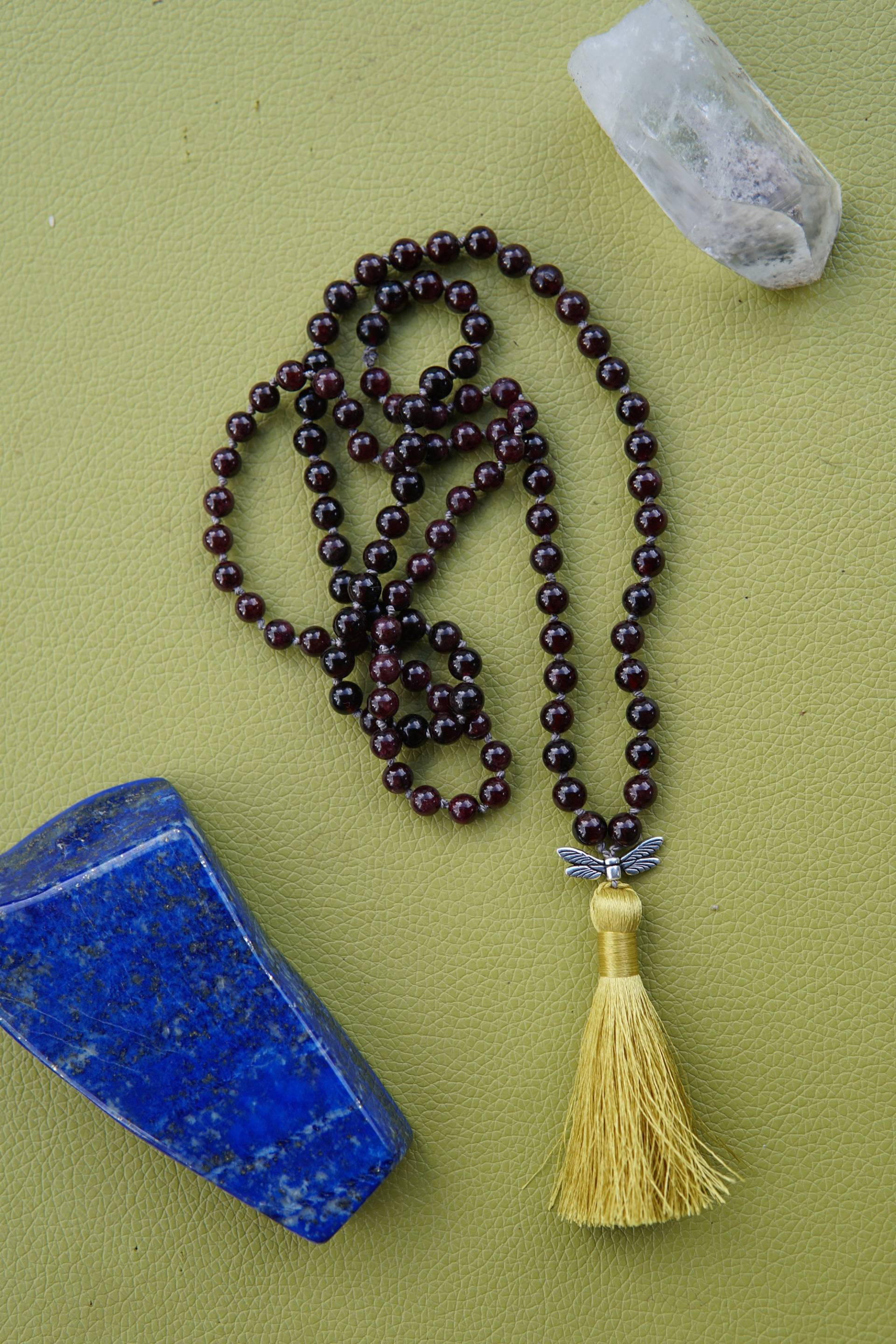 Funky Libelle Mala ~ Granat Funky Libelle Mala ~ Granat von MellowMalas