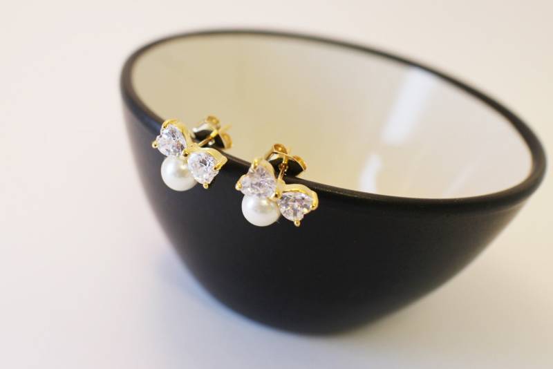 14K Gold Gefüllt Perlenohrring, Kleine Filled Schmuck, Einfache Ohrringe, Ohrstecker von MellowMee