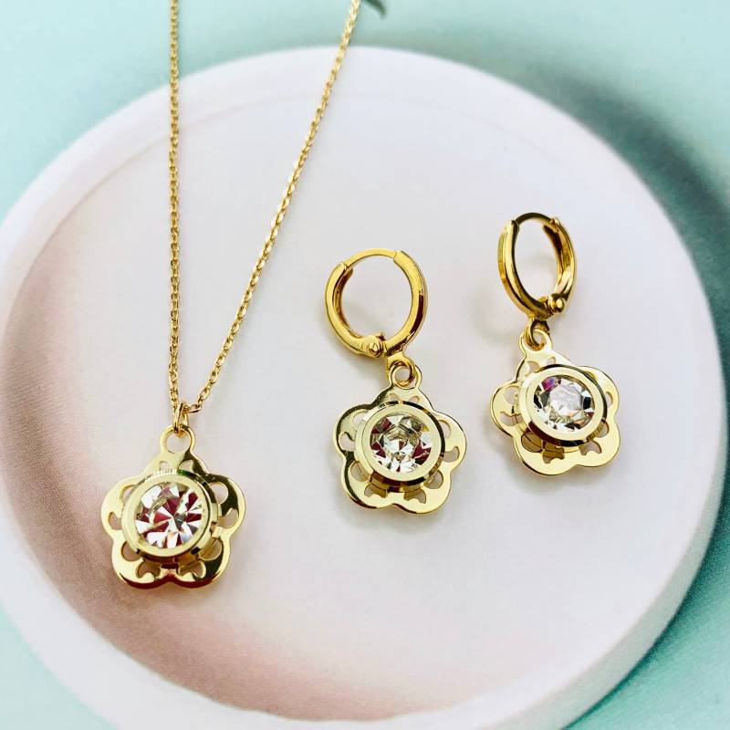 14K Gold Gefüllt Schmuck Set, Blumenschmuck Set von MellowMee