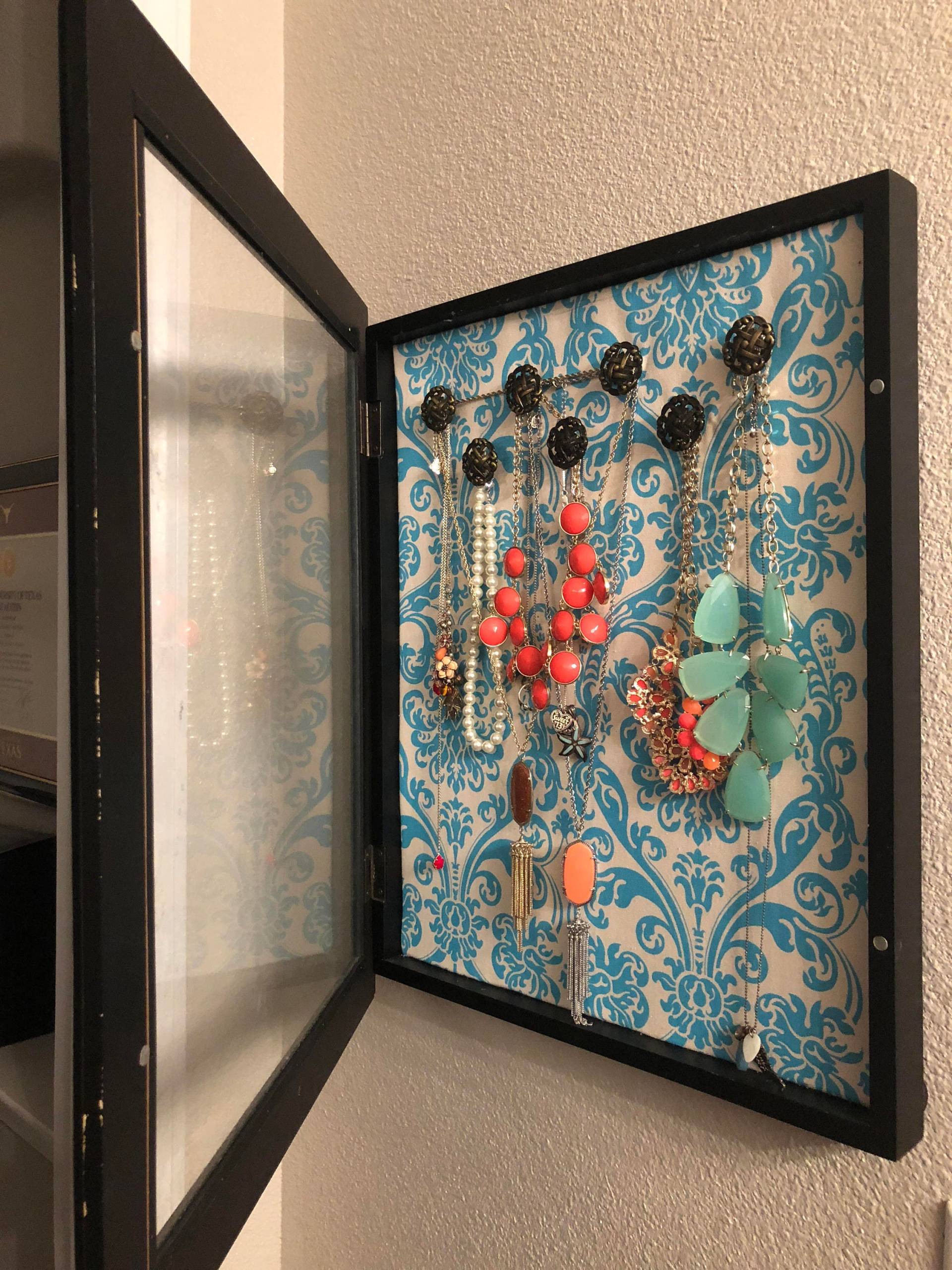 Benutzerdefinierten Hängenden Schmuck-Display Benutzerdefinierten Hängenden Schmuck-Display von MelsDesignStudio