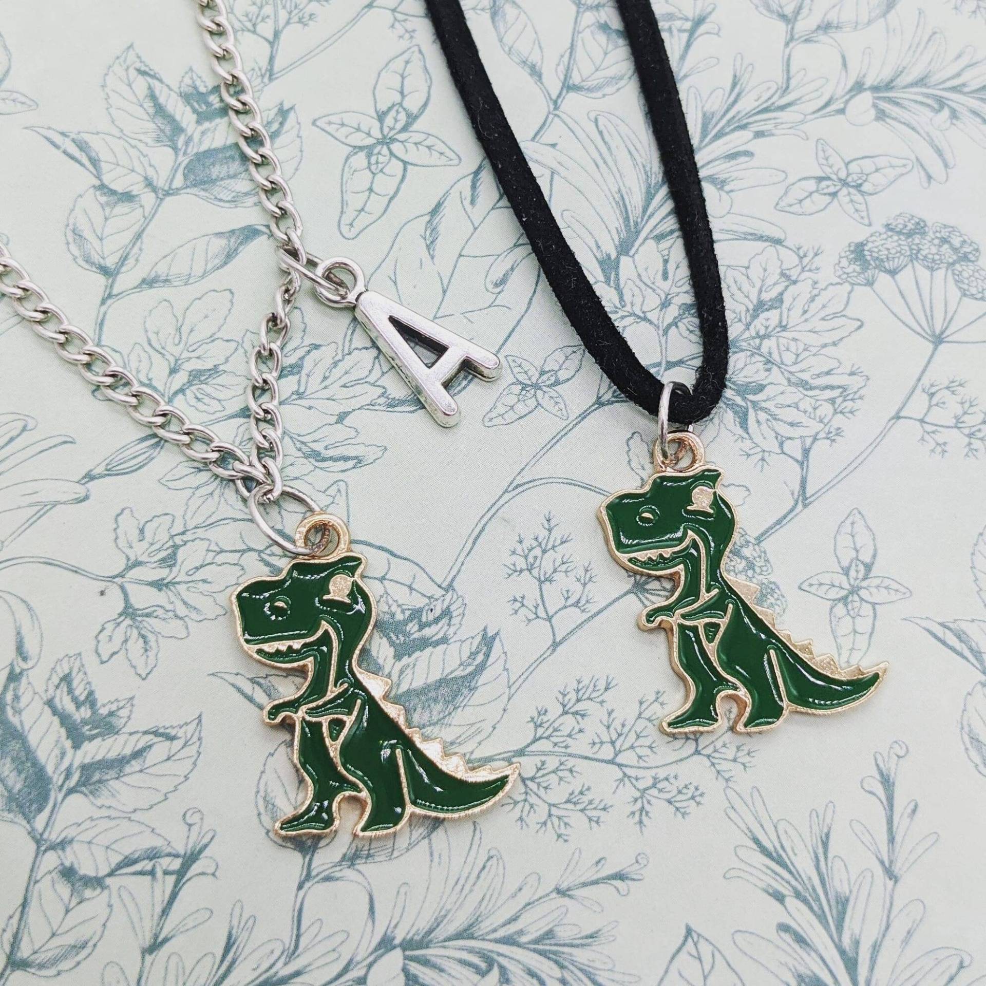 Dinosaurier Halskette, Schmuck, Geschenke Für Liebhaber, Personalisierte T - Rex Tyrannosaurus Rex von Melspridejewellery