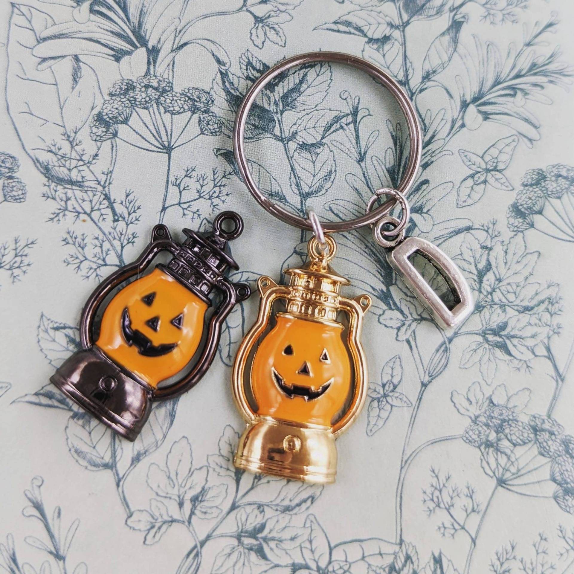 Kürbis Schlüsselanhänger, Halloween Liebhaber, Geschenk, Taschen Accessoire, Windlicht von Melspridejewellery