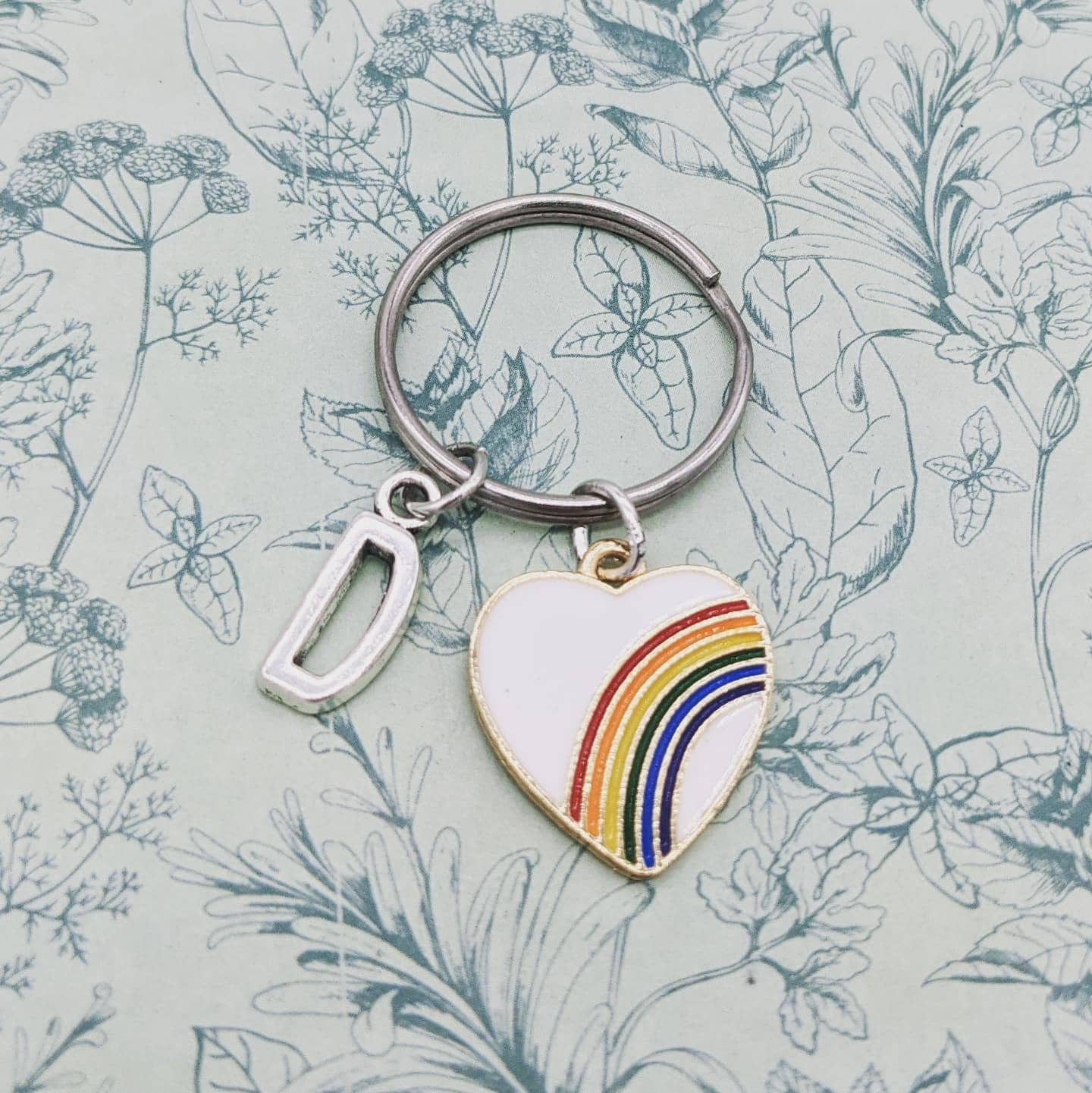 Regenbogen Herz Schlüsselanhänger, Lgbt Geschenke, Lgbtq Taschenanhänger, Accessoires, Geheimer Weihnachtsmann, Schlüsselanhänger von Melspridejewellery