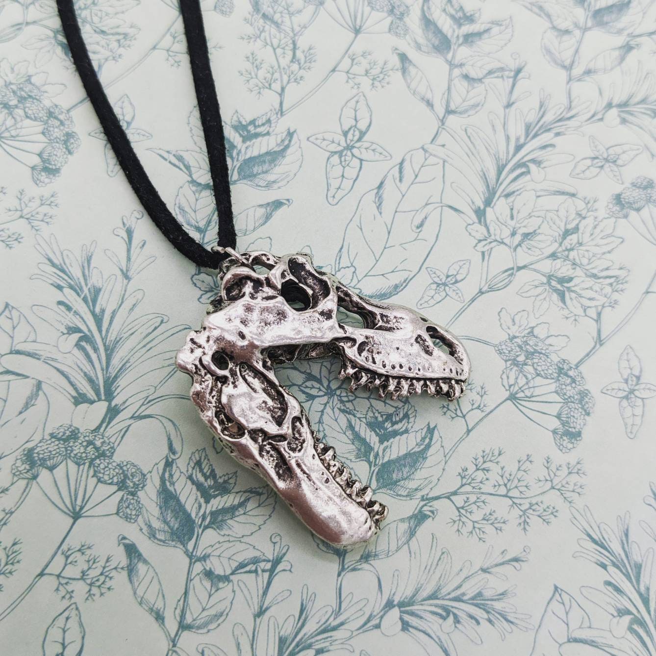 Tyrannosaurus Halskette, Dinosaurier Schmuck, Liebhaber Geschenke, T-Rex Schädel Dino Bff Geschenke von Melspridejewellery