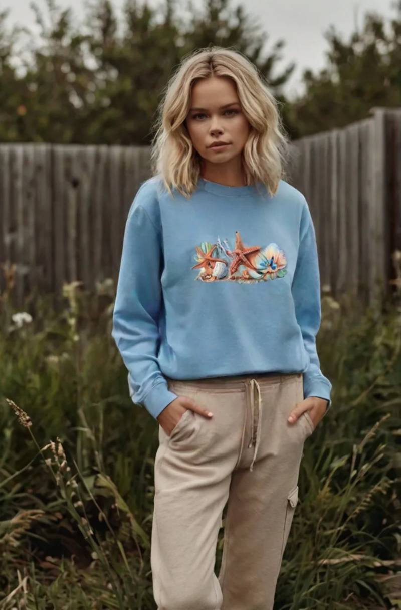 Sea Shell, Sea, Starfish, Classic Unisex Crewneck Sweatshirt | Gildan® 18000 von MeltiDesign