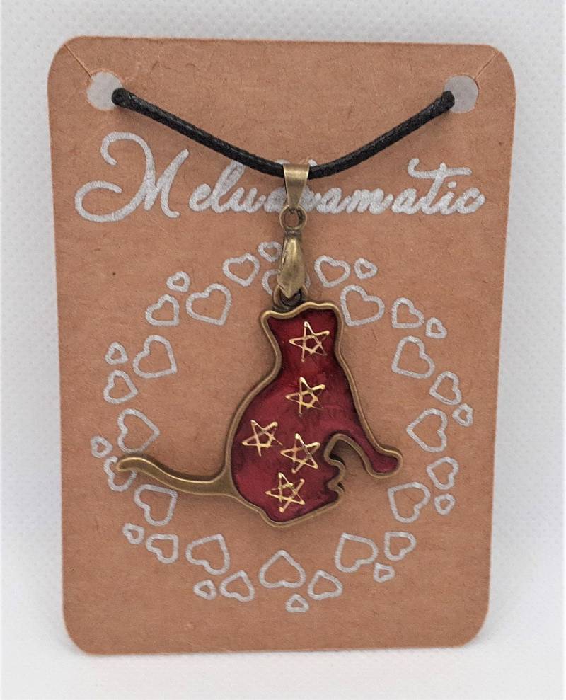 Katzen Anhänger Mit Kette Aus Epoxidharz/Resin | Schmuck Halskette Geschenk Für Sie Gold Weinrot Sterne Katzen Anhänger Mit Kette Aus Epoxidharz/Resin | Schmuck Halskette Geschenk Für Sie Gold Weinrot Sterne von Meludramatic