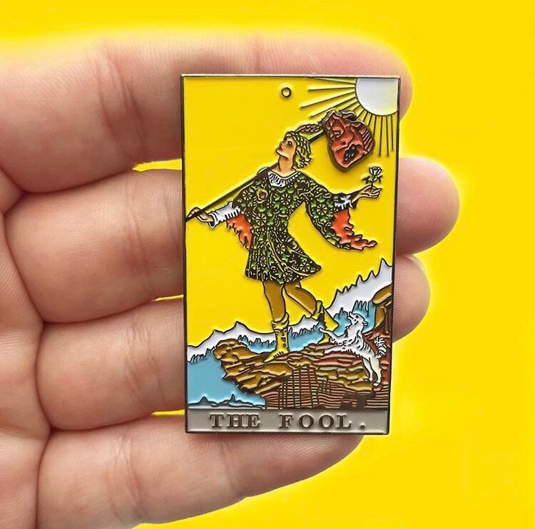 Der Narr Pin von MementoMoriGoods