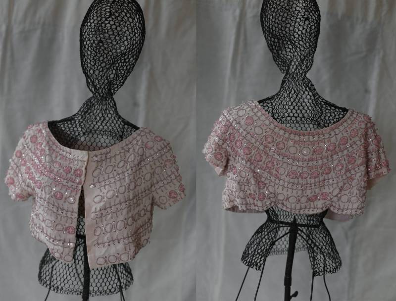 Vintage Handgemachte Perlen Erröten Rosa Achselzucken, Abgeschnittenjacke | Sommer Französisch Mädchen Stil Weihnachtsgeschenk Vintage Handgemachte Perlen Erröten Rosa Achselzucken, Abgeschnittenjacke | Sommer Französisch Mädchen Stil Weihnachtsgeschenk von Memoiresduboudoir