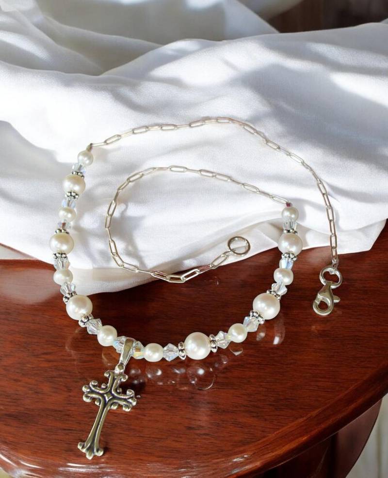 Süßwasser Perle Erste Kommunion Halskette Sterling Silber Kreuz Blumenmädchen von MemorableMomentsInc