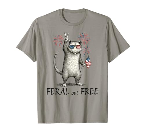 4. Juli Outfits für Frauen und Männer Feral But Free Opossum T-Shirt von Memorial Independence Day Possum Animal Apparels