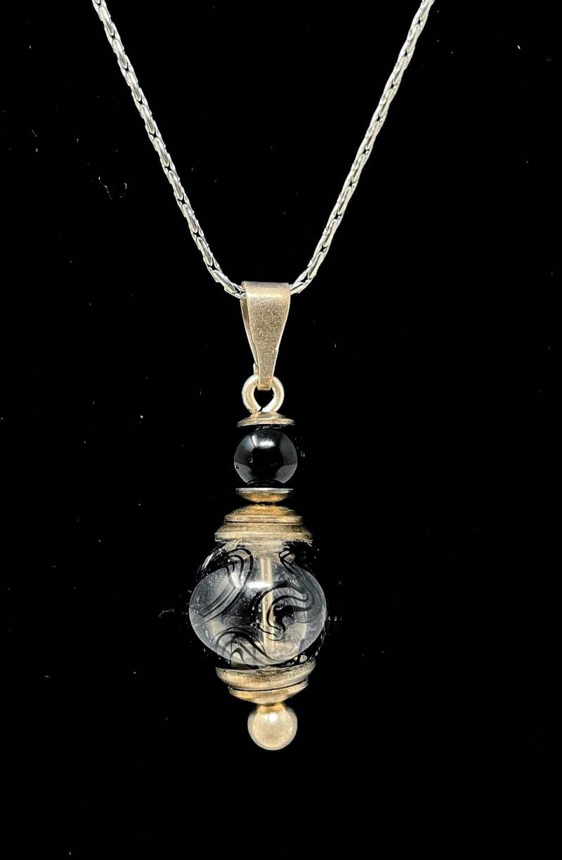 Everlast - Handgemachter Feuerbestattungs-Andenken-Anhänger Gesponnenes Glas & Sterlingsilber-Gedenkschmuck Everlast - Handgemachter Feuerbestattungs-Andenken-Anhänger Gesponnenes Glas & Sterlingsilber-Gedenkschmuck von Memorials4u