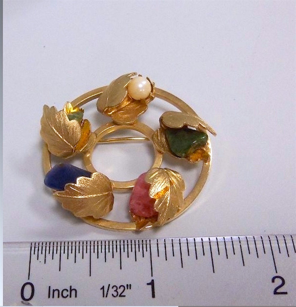 Vintage Sarah Coventry Brosche Gold Ton Ahornblatt, Edelstein Anstecknadel von MemoriesofMartha