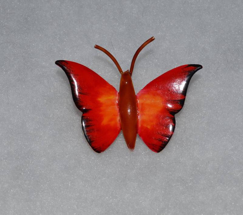 Vintage Signierte Robert Schmetterling Brosche Rot Orange Emaille Pin Vintage Signierte Robert Schmetterling Brosche Rot Orange Emaille Pin von MemoriesofMartha