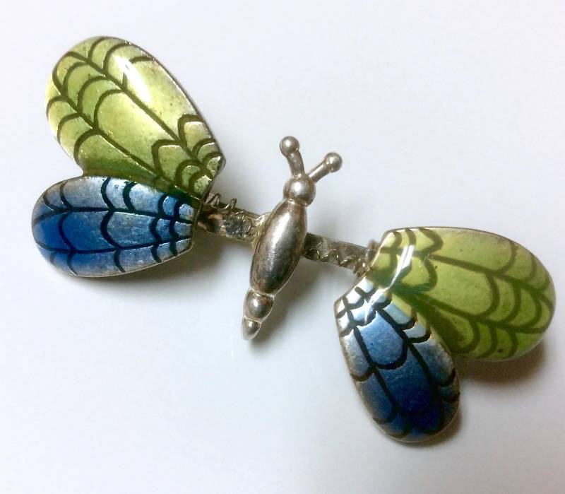 Vintage Trembler Brosche Anstecknadel Insekte Blau Grün Emaille Flügel Vintage Trembler Brosche Anstecknadel Insekte Blau Grün Emaille Flügel von MemoriesofMartha