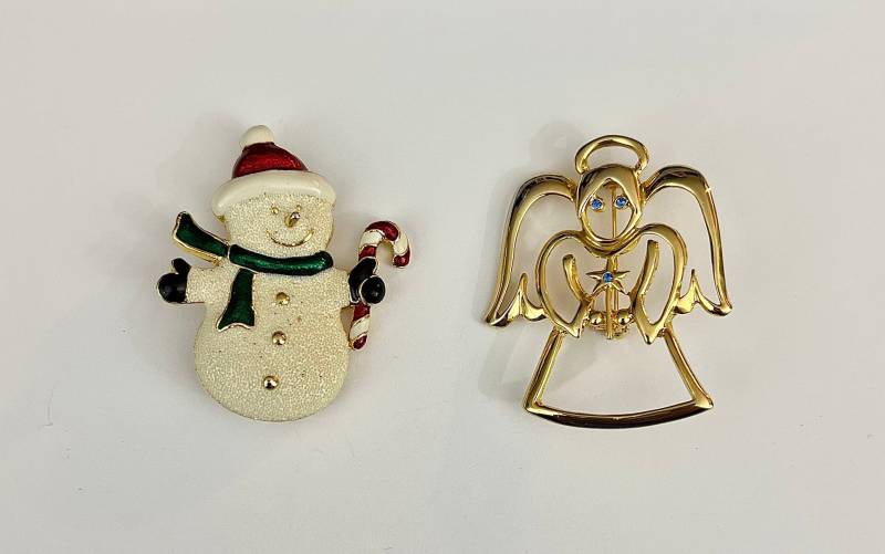Vintage Signierte "Sfj" Schneemann & Engel Broschen von MemoryLaneSentiments