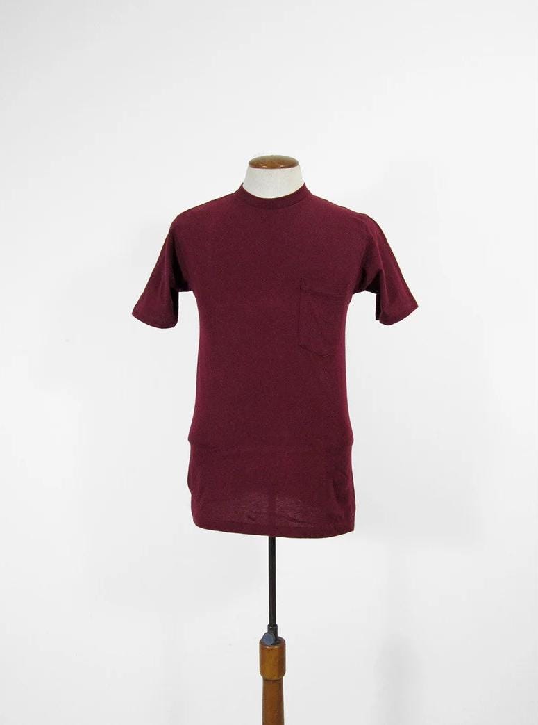 Vintage 90Er Jahre T-Shirt, Rote Baumwolle, Rundhalsausschnitt, Kleine Tasche - Medium von MemoryVintage