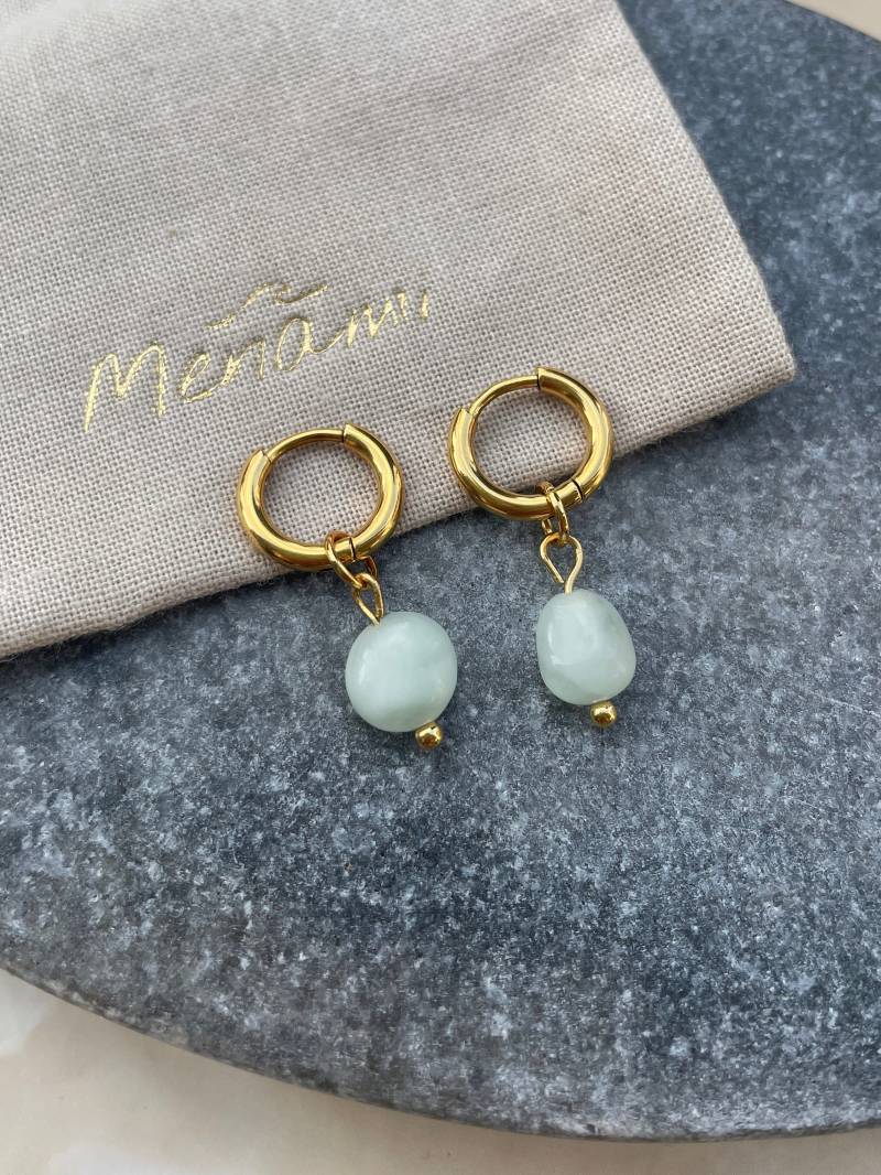 Creolen Ohrringe | Edelstahl Vergoldet Anhänger Larimar Stein Blau Und Gold Hängerohrringe von MenamiSchmuck