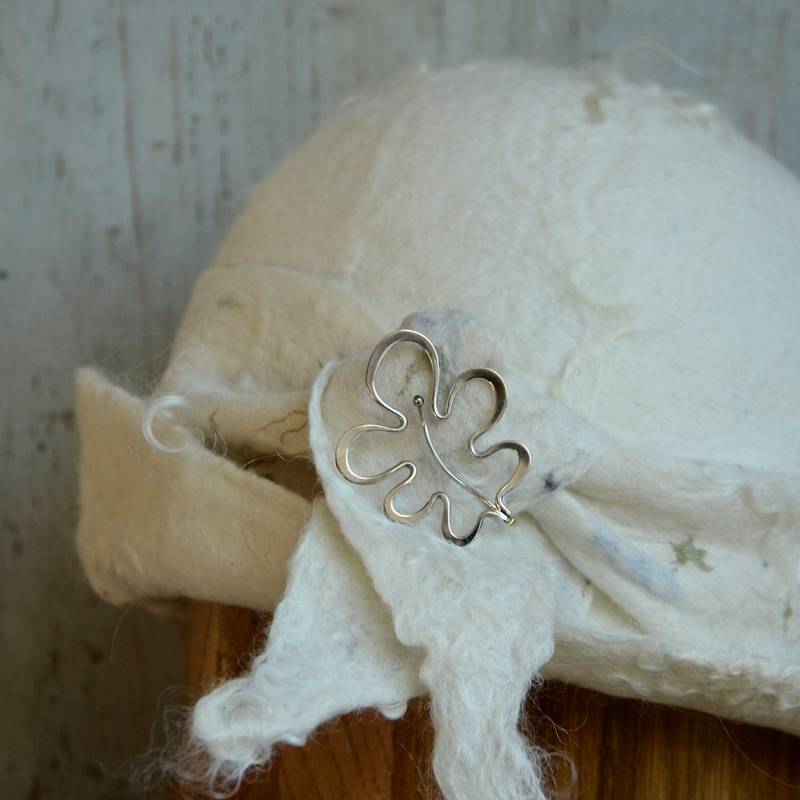 Einzigartige Moderne, Sterlingsilber Draht Blatt, Französisch Herbst Oak Leaf Brosche, Umweltfreundlich, Hut Pin von Menno