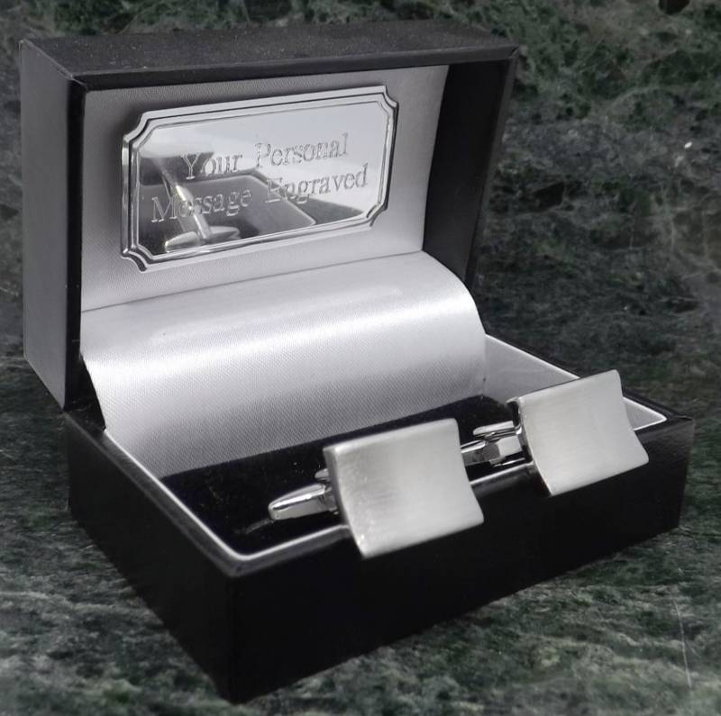 Gebürstete Konkave Manschettenknöpfe Personalisierte Silber Farbe Hochzeit Herren Geschenk Geburtstag Manschettenknopf Jahrestag von MensGiftsOnline