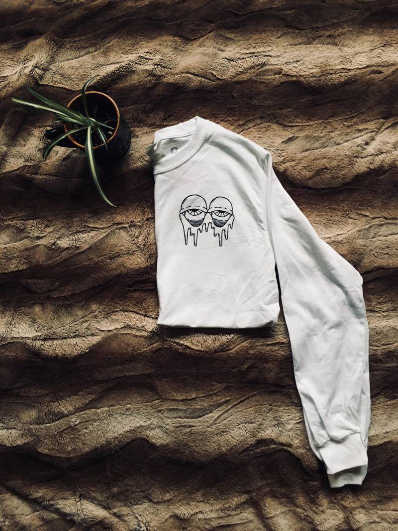 Hängende Auge Langarm T-Shirt von MentalCritters