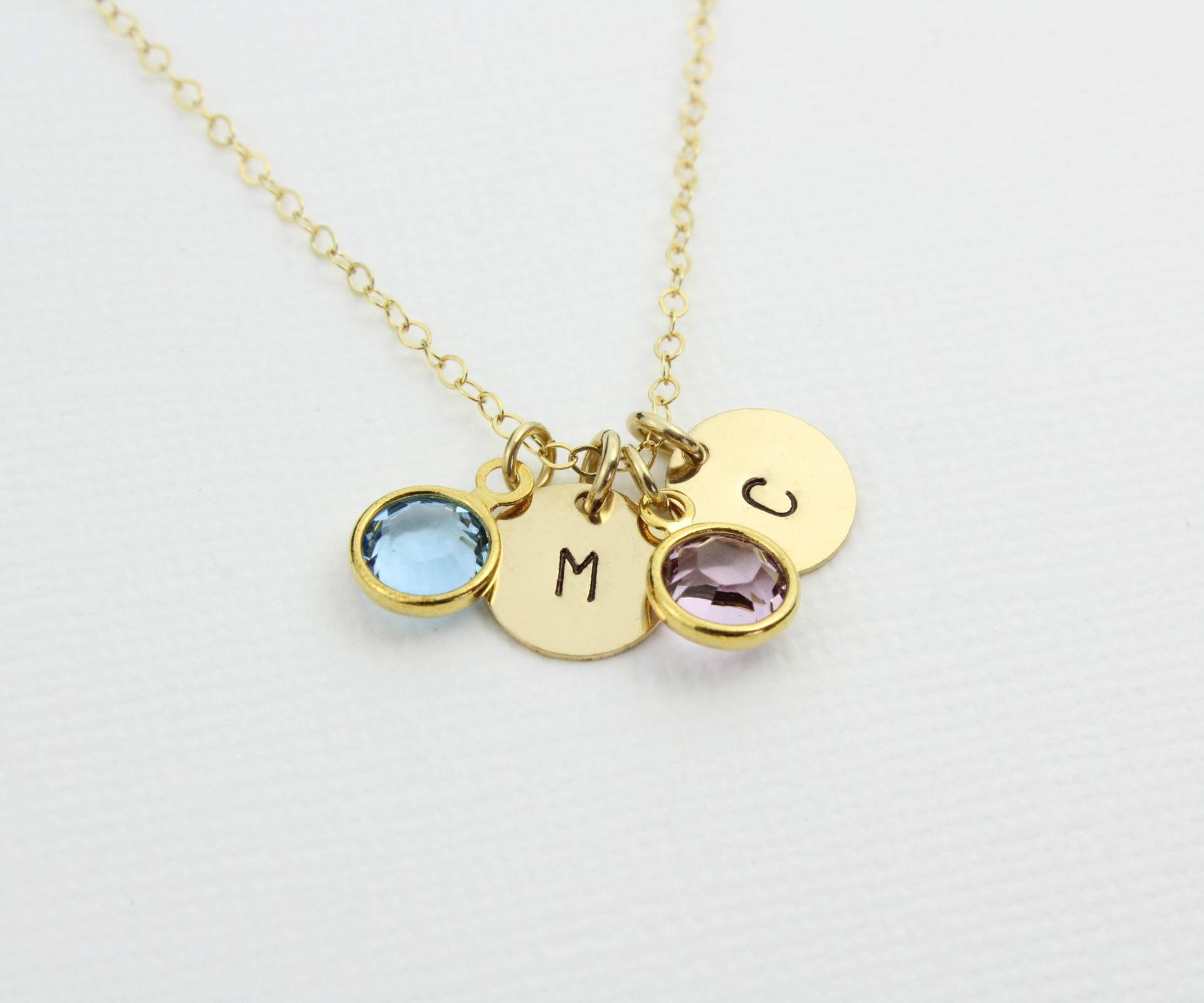 Personalisierte Initial Halskette | 14K Gold Gefüllt Oder 925 Sterling Silber Gold Buchstabe-Anhänger Benutzerdefinierte Runde Scheibe Geburtsstein Personalisierte Initial Halskette | 14K Gold Gefüllt Oder 925 Sterling Silber Gold Buchstabe-Anhänger Benutzerdefinierte Runde Scheibe Geburtsstein von MenuetDesigns
