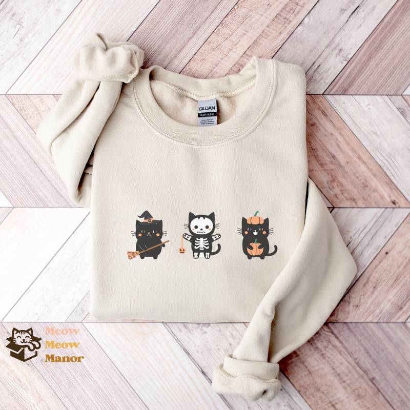 Niedliches Kawaii Halloween Katzen Sweatshirt, Hexe Skelett Kürbis, Katzenliebhaber Kitty Herbst Rundhalsausschnitt, Katzenbesitzer Geschenke von MeowMeowManor