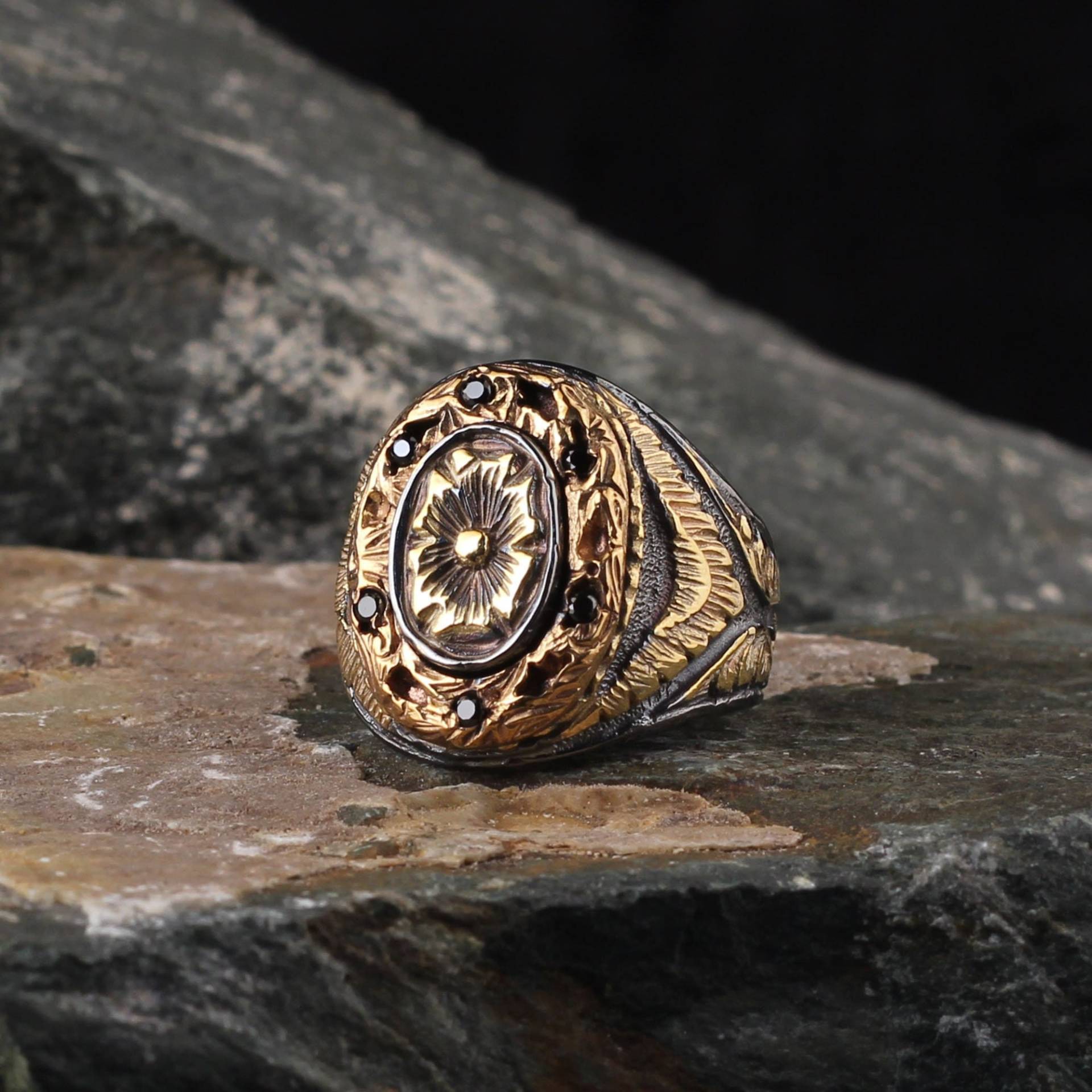 Einzigartiger Oxidierter Herrenring, Sterling Silber Ring, Handgemachter Geschenk Für Ihn, Herrenschmuck, Gravierter Herrenring von MerSilverCo