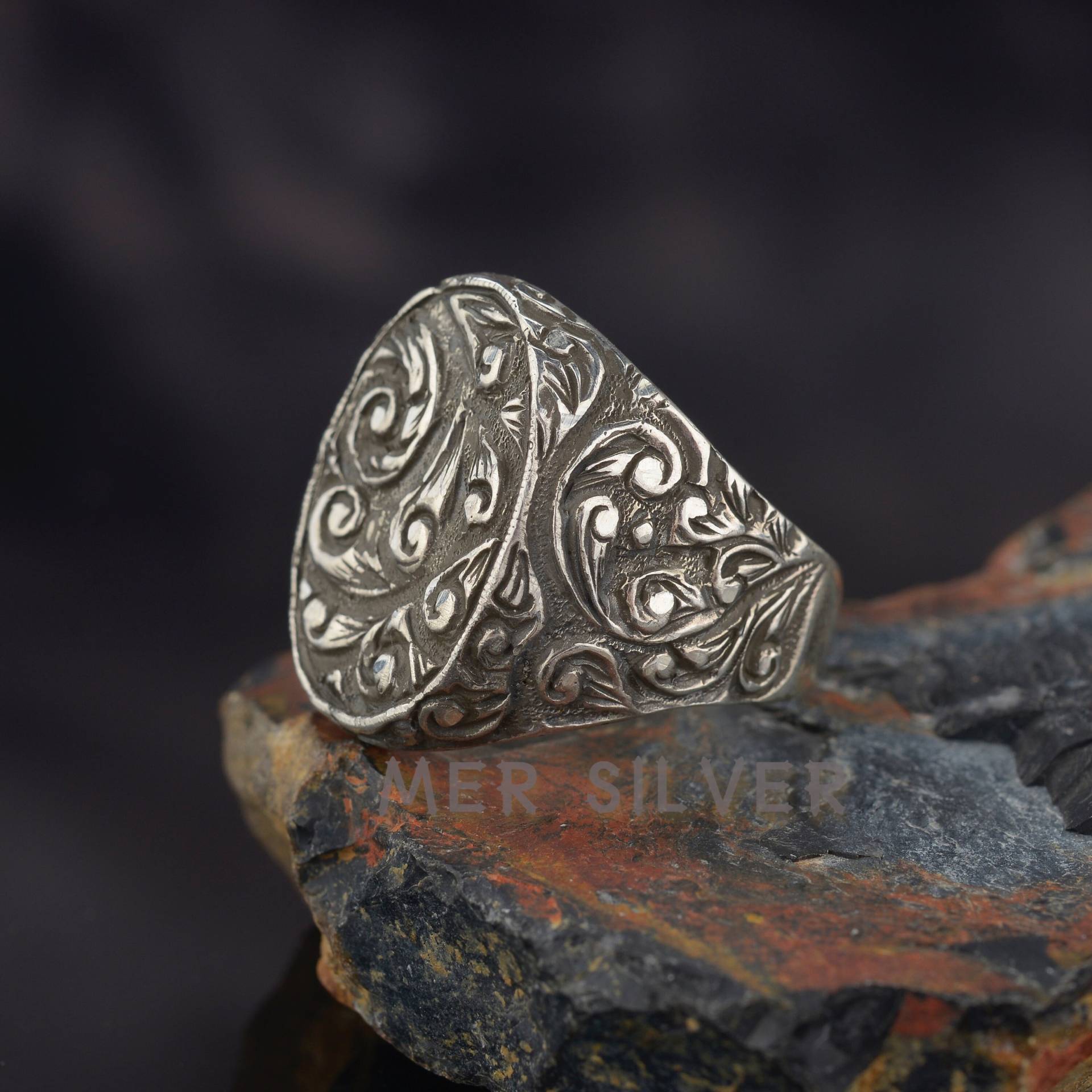 Unikat Herrenring, Silber Herrenring, Herrenring, Oxidierter Ring, Handgefertigter Ring Mann, Geschenk Für Ihn, Herrenschmuck Graviert Ring, Vintage von MerSilverCo