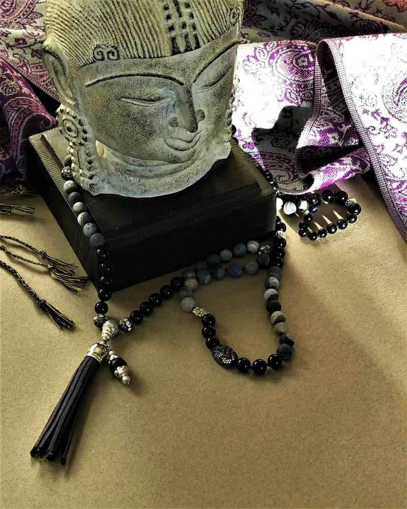 108 Mala, Yoga Mala, Boho Perlen, Gebet, Handgeknüpfte, Handknottd Quaste Halskette von MeraMalas