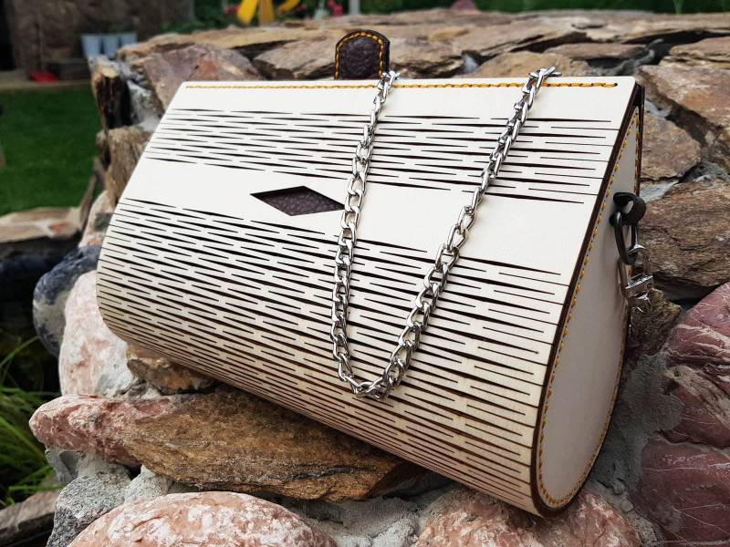 Handgemachte Hölzerne Handtasche Handgemachte Hölzerne Handtasche von MerakiSlovenia