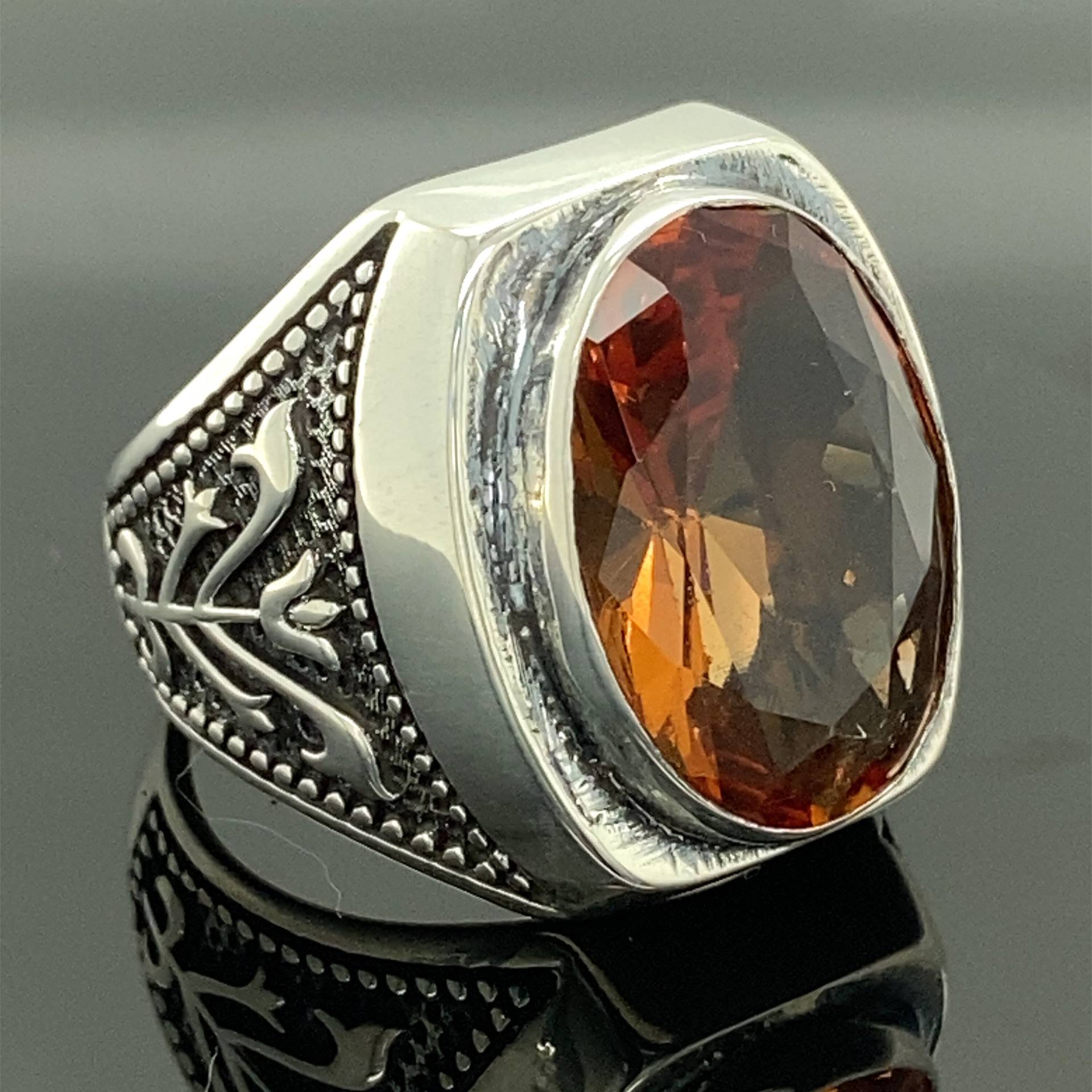 Herren Handgemachter Ring , Sultanit Stein Ovaler Zultanit Edelstein Turkısh 925K Sterling Silber Geschenk Für Ihn von MercansilverTR