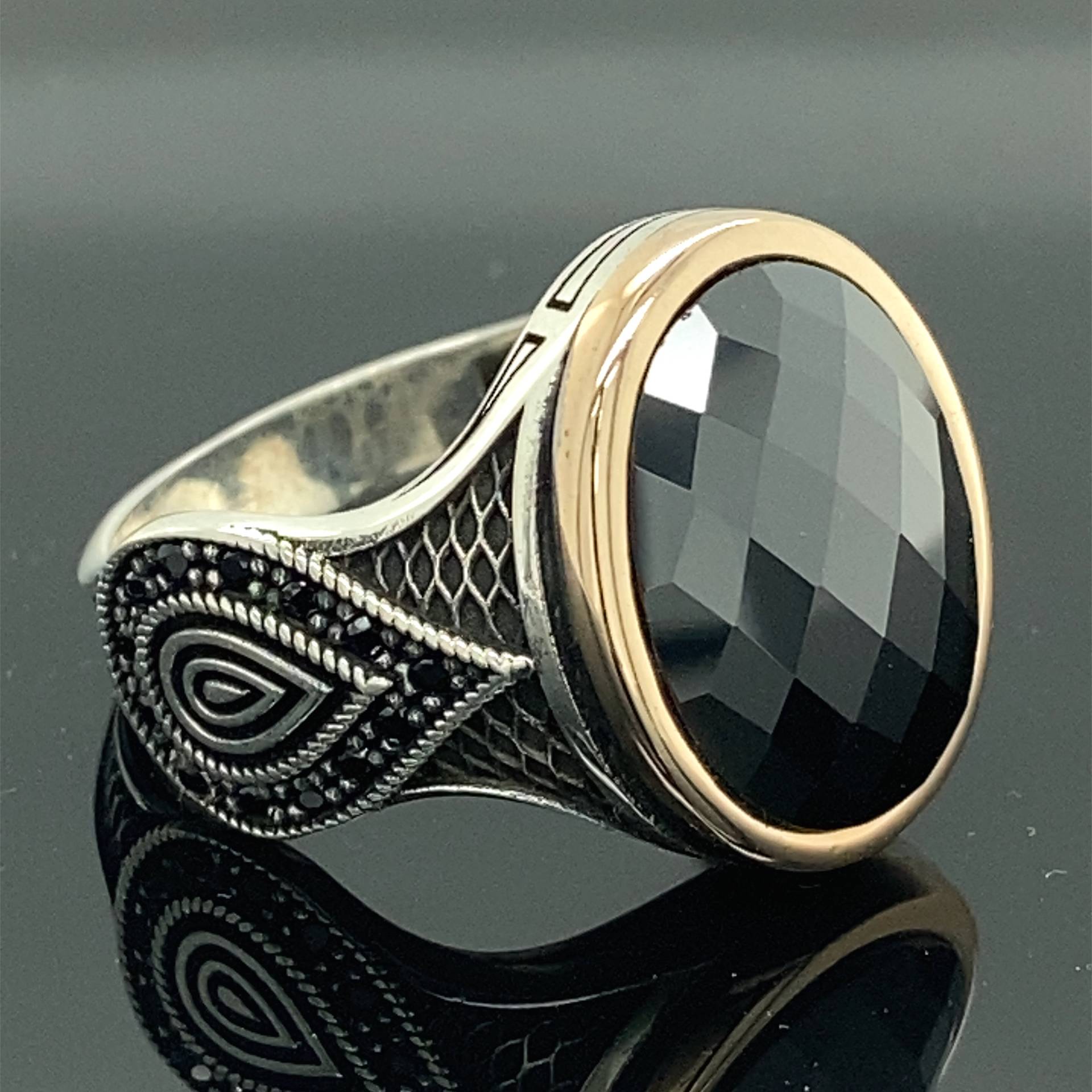 Mann Schwarzer Stein Ring , Unikat Blau Schwarz Zirkon Herren Onyx Minimal Silber 925K Sterling von MercansilverTR