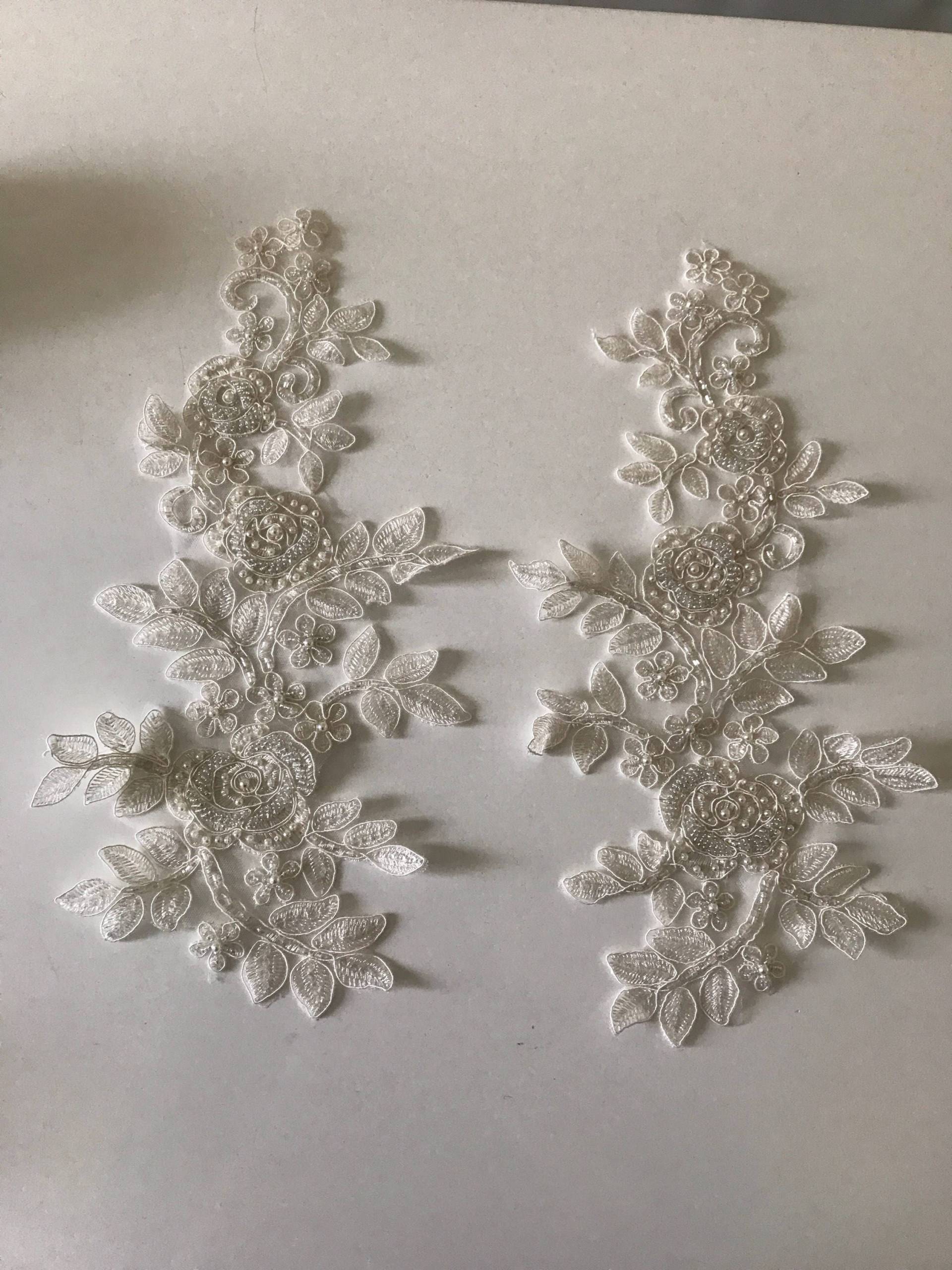 Applikation, Spitzenapplikation, Guipure-Spitze, Ecru-Applikation, Perlenapplikation von Mercerievoilage