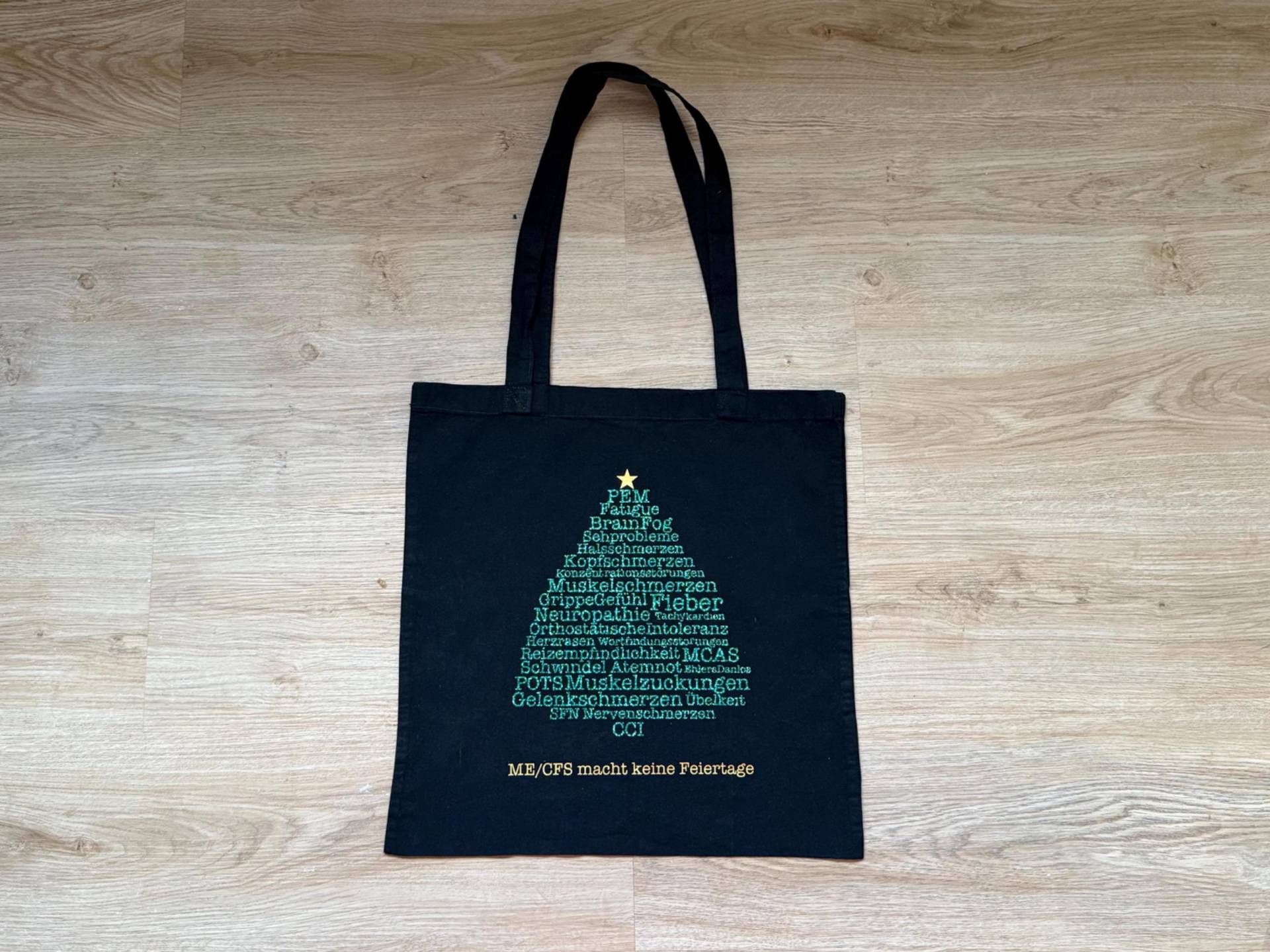 Me/Cfs Macht Keine Feiertage - Statement-Shopper Awarenessbag Jute Beutel Weihnachtstasche von Merch4MEcfs