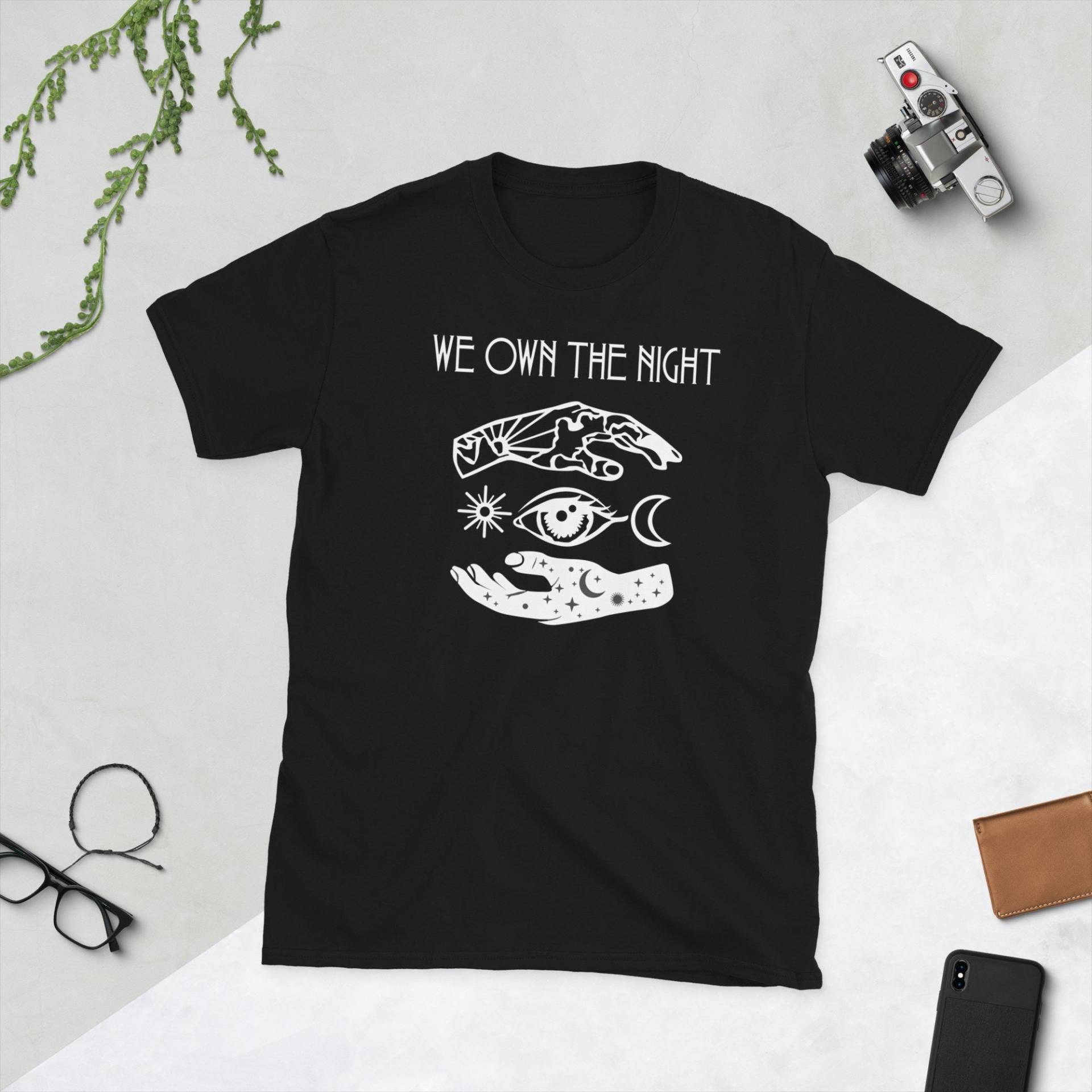 Tanz Gavin Dance Wir Besitzen Die Nacht Grafik Design T-Shirt Tanz Gavin Dance Wir Besitzen Die Nacht Grafik Design T-Shirt von Merchall
