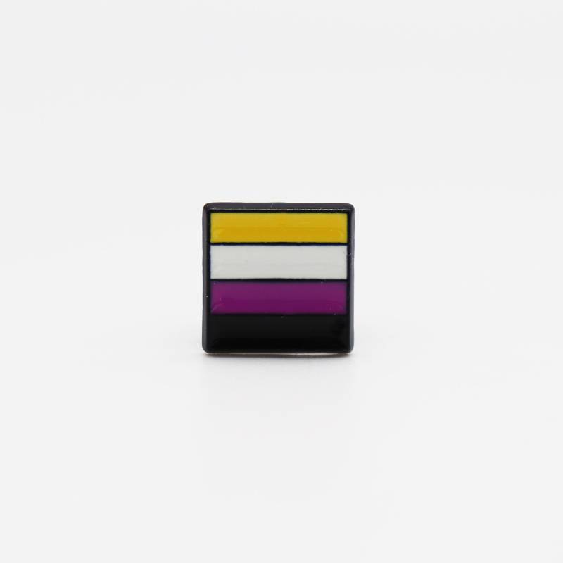 Non Binary - Mini Emaille Pin von Merchbaendchen