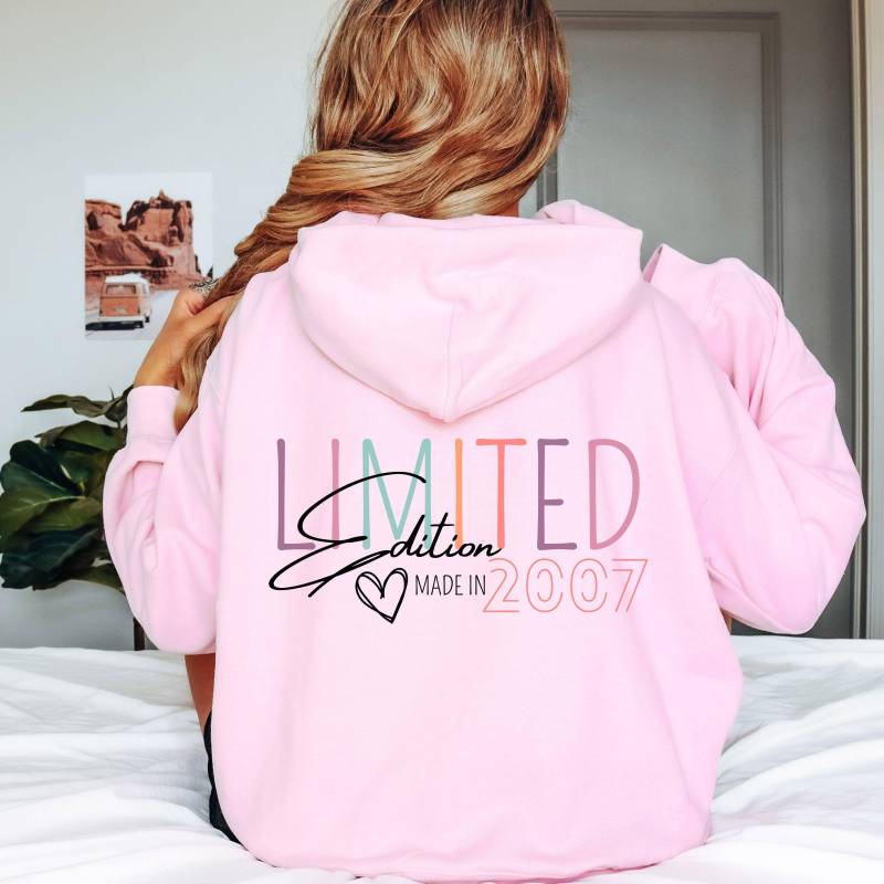 Personalisiert Geburtstagsshirt 30. Geburtstag, Hoodie Sweatshirt 18. Limited Edition, Geschenk Schwester Freundin Tochter 40 von MeridaleDesign