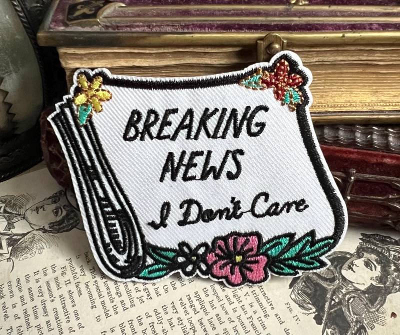 Patch Breaking News | Alternative Grunge Diy von Meriscordia
