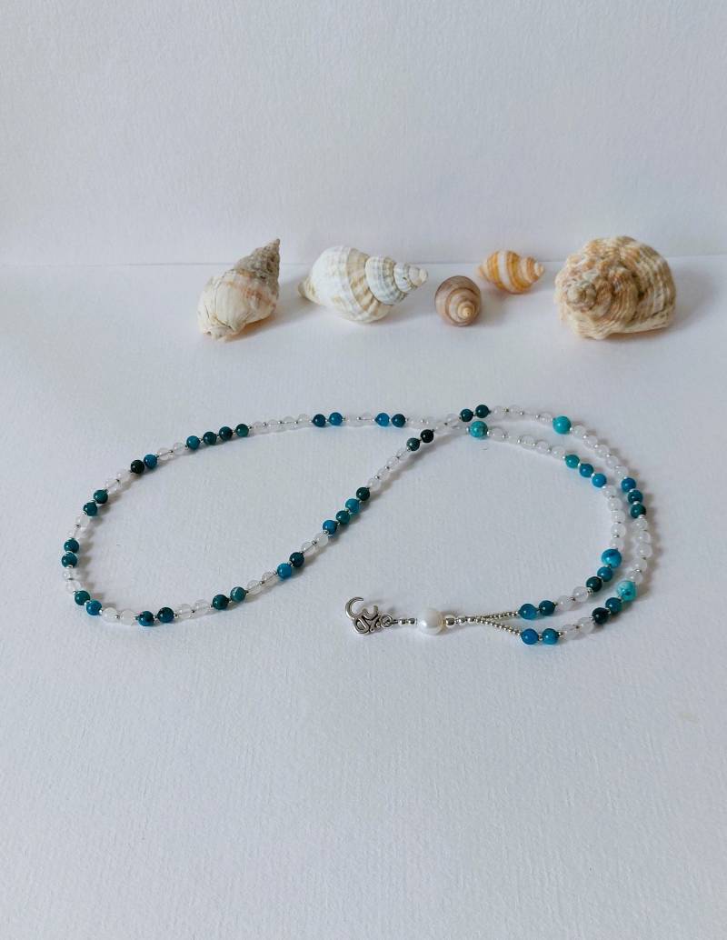 Mala Kette Apatitperlen Jadeperlen Handgefertigt von MerlesJewellery