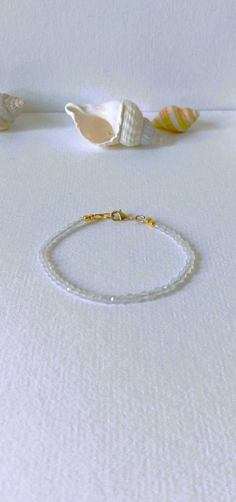 Mondsteinperlenarmband 3 Mm A Qualität Gold von MerlesJewellery