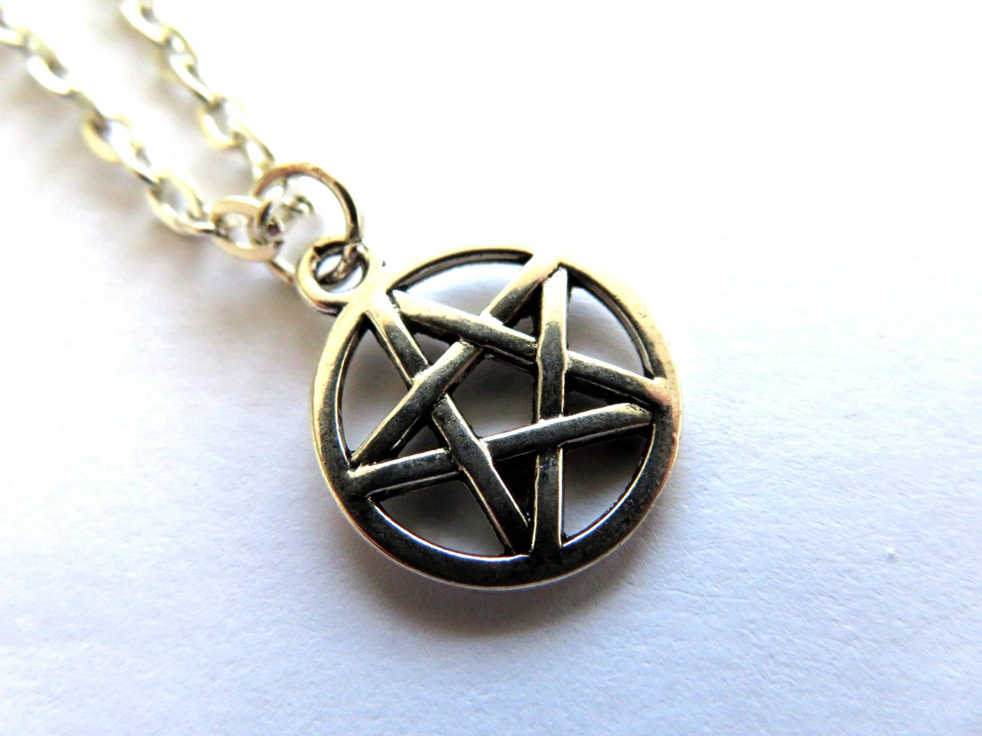 Anhänger-Fünf-stern-Pagan-Symbol-Silber Charm-Silber Halskette-Geschenk Anhänger-Fünf-stern-Pagan-Symbol-Silber Charm-Silber Halskette-Geschenk von MerlinsCaveShop