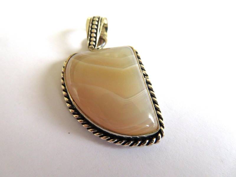 Anhänger-Gelber Aventurin-Bogenförmig-Ausgefallene Silber Rand-Hand Gemacht Schmuck-Freie Kette-Geschenk von MerlinsCaveShop