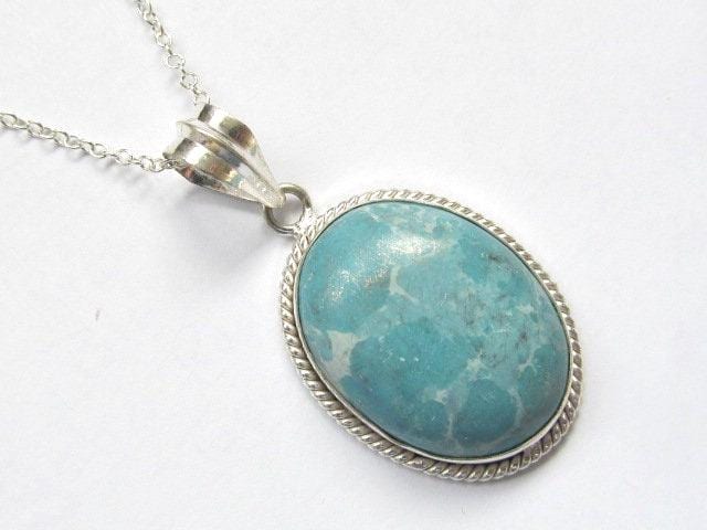 Anhänger - Larimar Ovaler in 925Er Silber Gefasst. Silberkette-Wahl Der Länge-Schmuck-Tolles Geschenk von MerlinsCaveShop