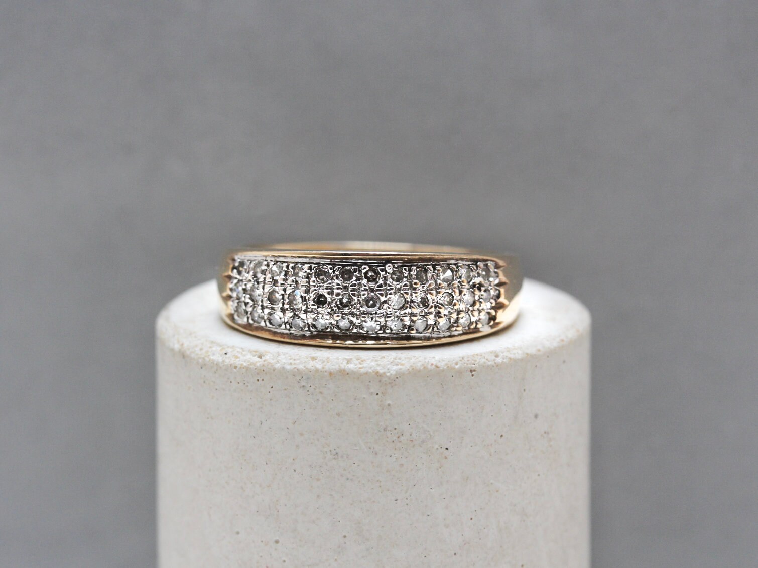9 Karat Gelbgold Diamant Ring Größe O von MerlinsJewellers