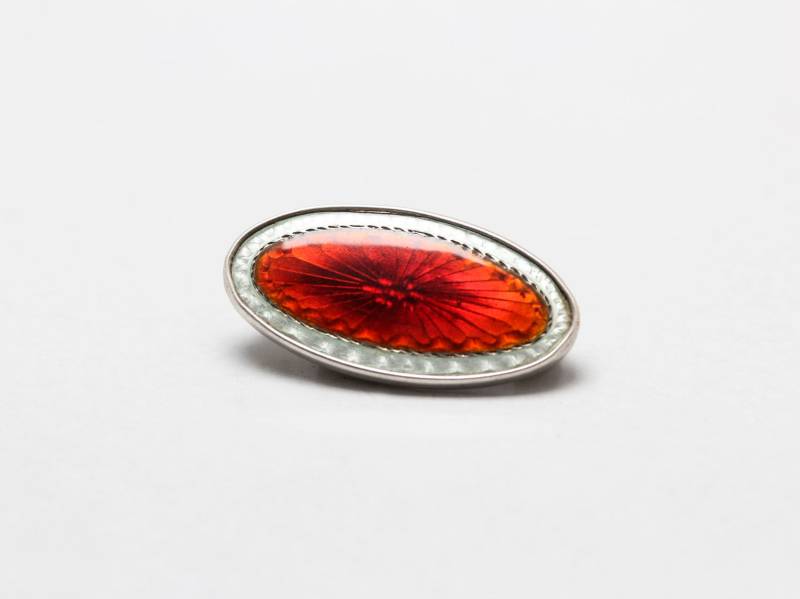 Ovale Brosche Aus Silber Und Orangefarbener Emaille, Ca. 27mm X 14mm von MerlinsJewellers