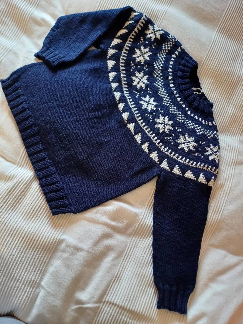 Kinderpullover Größe 134 Kinderpullover Größe 134 von MerlinsZaubernadeln