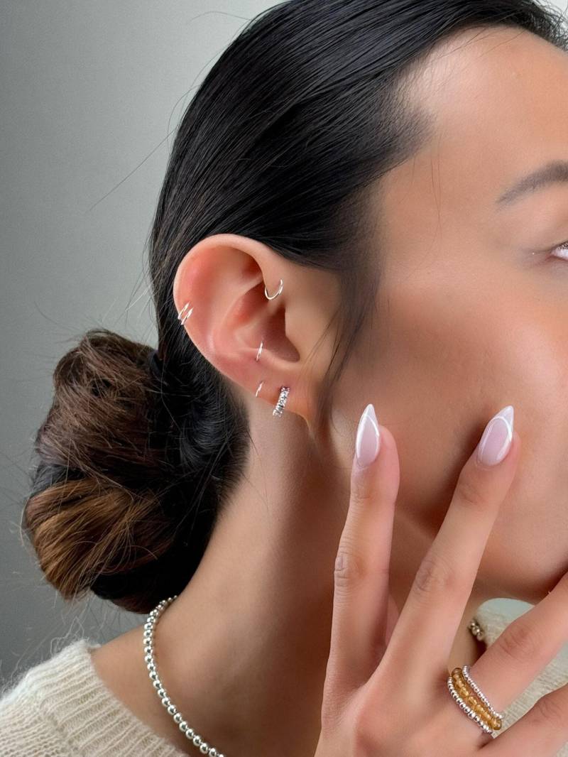 Diamant Cz Huggie Ohrringe Perfektes Geschenk Für Sie Silber Gold Creolen Pflastern Minimalistisch Nickelfrei Wasserfest Eahu1Ag von MermaidBeadsJewelry